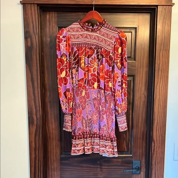 Farm Rio Size Medium Long Sleeve Floral Smocked Dress NWT - Picture 1 of 10